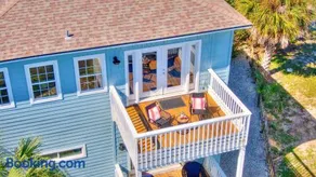 The Sand Euro - 4BR, 3Full & 1Half BA in Historic Summer Haven near beaches and Matanzas Inlet - Image 1