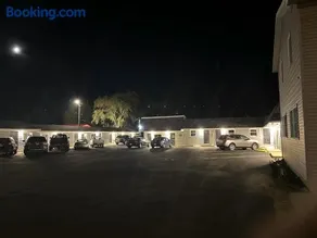 BUDGET MOTEL - Image 4