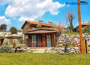 Milyos Hotel - Image 4