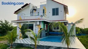 3BHK Pool Villa 20 Min From Mahakal Mandir - Image 2