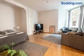 2ndhomes Comfy spacious apartment in Kamppi - Image 1
