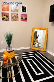 Boutique Condo with Patio Heart of Downtown Memphis Gated Parking - Image 1