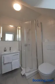 Haus Junior - Image 2