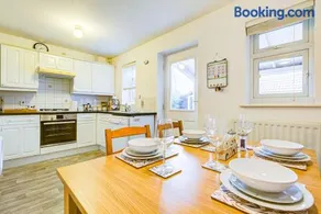 Comfortable 3 bed house in Chelmsford - Image 2