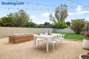 Saltys Silver Sands A playful pet friendly hideaway steps from Aldinga Beach - Image 2