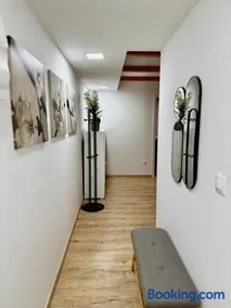 Stork Apartment - Image 4