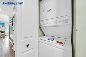 Condo with Gulf View & pool, beach access & bunks - Image 1