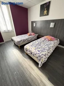 Appartement accueillant à Néris-les-Bains - 35 m², terrasse agréable - Image 3
