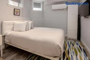 A Stylish Stay w/ a Queen Bed, Heated Floors.. #3 - Image 2