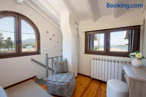 Venetian Shipyard Cottage - Image 2