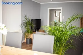 Ferienwohnung Am Schlosspark - Image 1