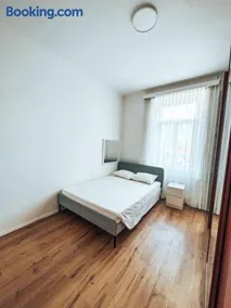 Appartamento in villa antica a pochi passi dal lago - Image 4