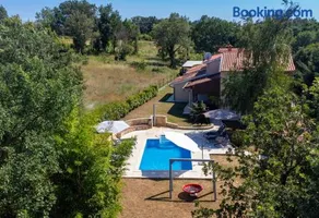 Sunny Garden Villa with Pool - Image 3