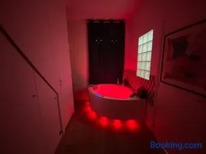 Cozy duplex with spa, 30 min to Paris - Image 5
