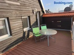 Maisonette with large terrace - Image 2