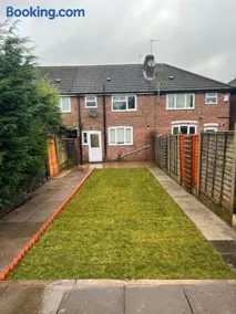 The Ideal Spacious Home - Image 4