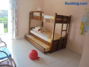 Kostas Family House - Image 3