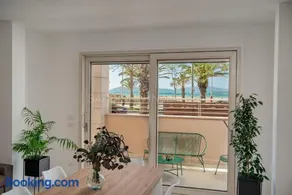 Waterfront Alghero Apartment - Image 2