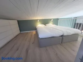 Cozy tiny house with private patio, Malmö - Image 1