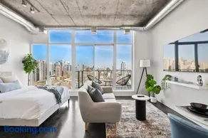 Studio Just Steps from Stampede Park, Luxury Living - Image 1