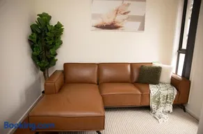City & Beach Retreat - Image 4