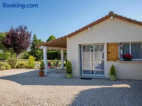 Gîte cosy en Normandie avec terrasse, climatisation, parking et animaux acceptés - Image 1