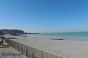 LA VUE MERS Appartement 1 a 2 pers avec vue panoramique 100 m plage vélos fournis petit déjeuner en option - Image 2