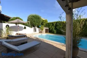 La Lézarde, chambre d'hôte, piscine, salle d'eau privatif, café ou thé offert le matin - Image 1