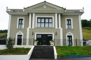 Rural Palace - Image 2