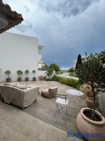 Comfy Kourouta Apartment & Suite - Image 4