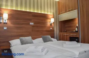 Hotel La Rosa - Image 2