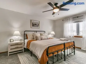 4901 Waller - Image 3