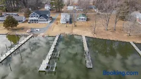 Waterfront Private Dock Boat Tie-Up & Near Town - Image 3