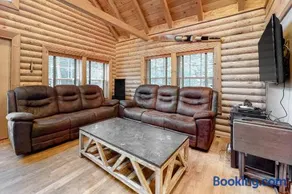 Dog Welcome Lakefront Cabin Sleep 13 Fire Pit Private Dock - Image 2
