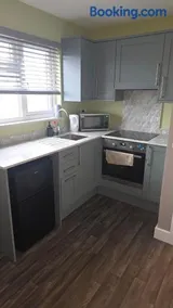 Lodge Causeway studio flat in Fishponds Bristol - Image 4