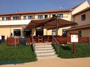 Apartmány, Penzion, Wellness U zlaté rybky - Image 1