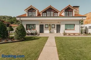 Villas de La Ribera - Image 1