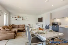 20 Woolacombe East - Luxury Apartment at Byron Woolacombe, only 4 minute walk to Woolacombe Beach! - Image 2