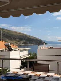 Pelekanos Apartment - Image 2