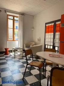 Maison de la Place, chambre Célestine et Alphonsine - Image 2