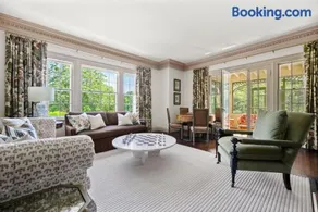 BostonArea Executive Estate for 31 Days w Pool - Image 4