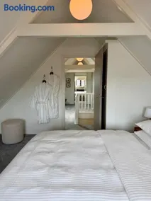 Maison Bo Luxury Stay in Historic Lemmer - Image 4