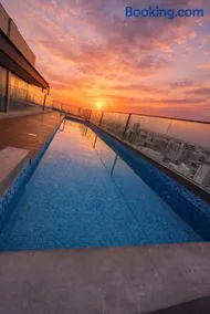 Luxury Ocean View Apartment - Pool & Gym - Image 2