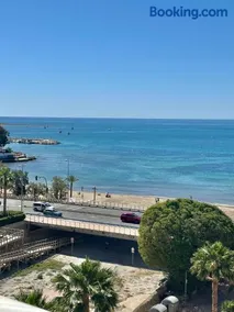 Fantastic Seaview Apartment - Image 2
