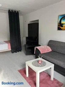 Apartment Aria - Image 2
