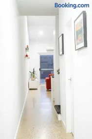 Koala Stay Lightsview 2BR Chic Townhouse Perfect for Work & Leisure - Image 5