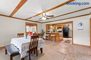 Hidden Treasure- Private Pool, Pond, 1600 Acres - Image 4