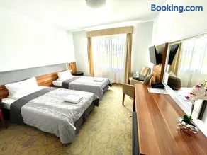 Hotel Komfort - Image 2