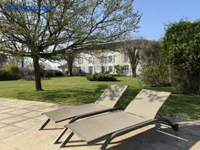 Belle Demeure Charentaise - Piscine chauffée - Image 4
