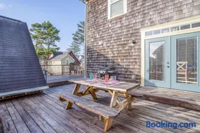 Float On Inn - Image 1